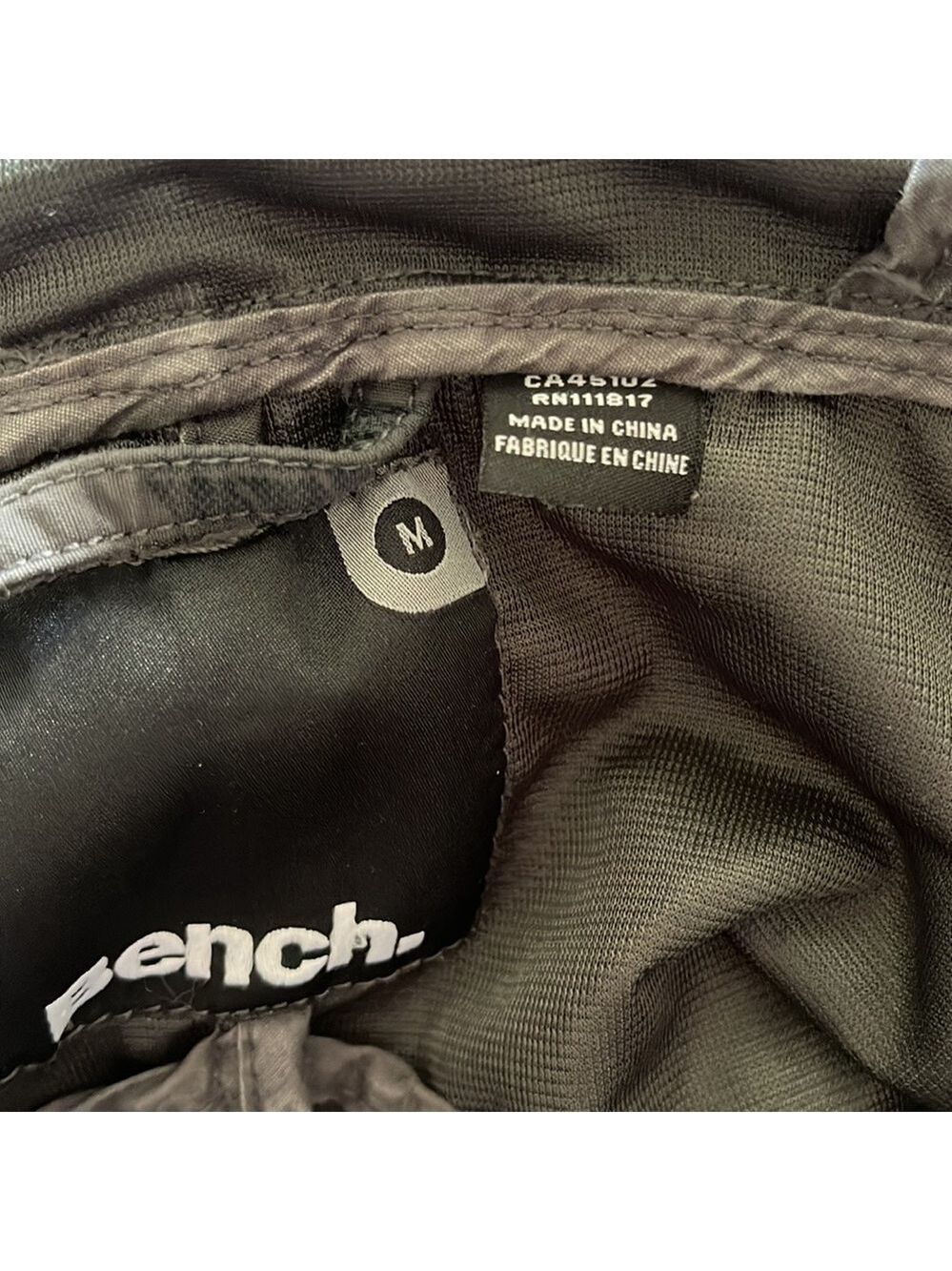 Bench Jacket Size M 🥰🥰 - Picture 4 of 5